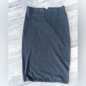 Medium short pencil skirt excellent condition